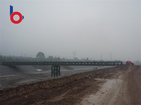青海省西宁市循化县中铁一局51米321（100）型三排双层加强型